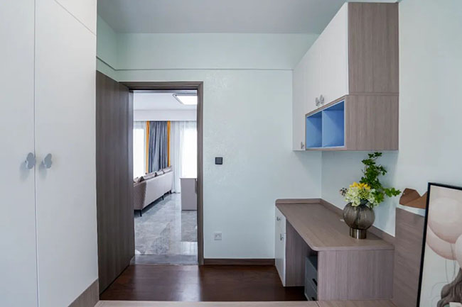 120㎡三居室，同時(shí)兼顧實(shí)用與顏值的現(xiàn)代風(fēng)設(shè)計(jì)